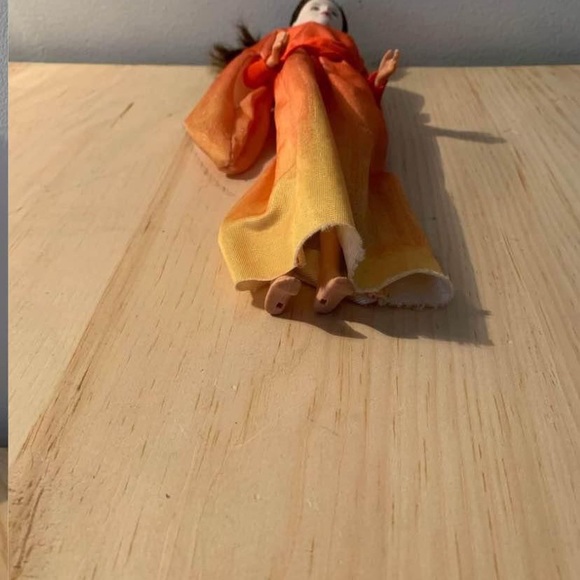 Barbie Vintage 1998 Star Wars Queen Amidala Doll Orange Dress - Picture 3 of 3